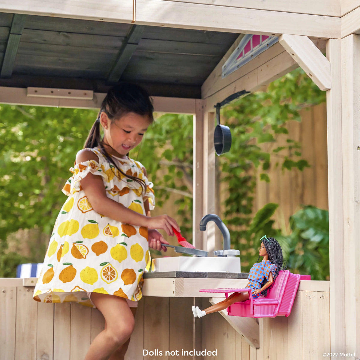 Wooden Outdoor Playhouse with Doll Table and Chairs J4045