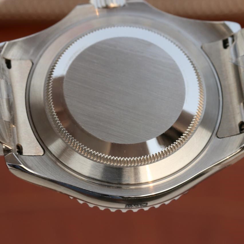 Pure Silver Black & White Dial Stainless Steel 40mm A272