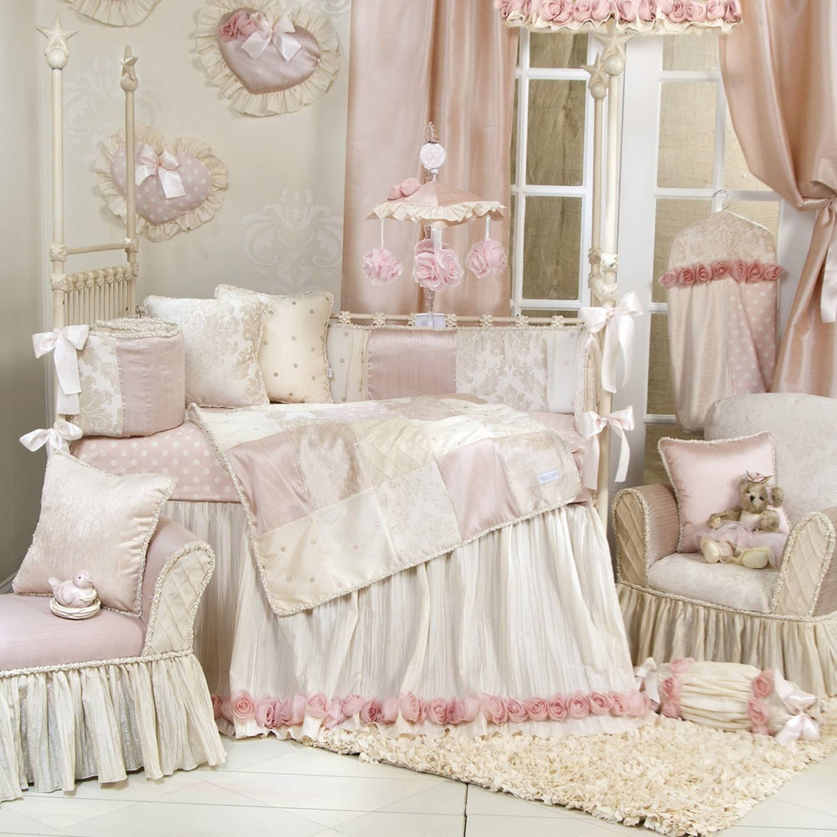 4 Piece Baby Crib Bedding Set with Bumper Y526977