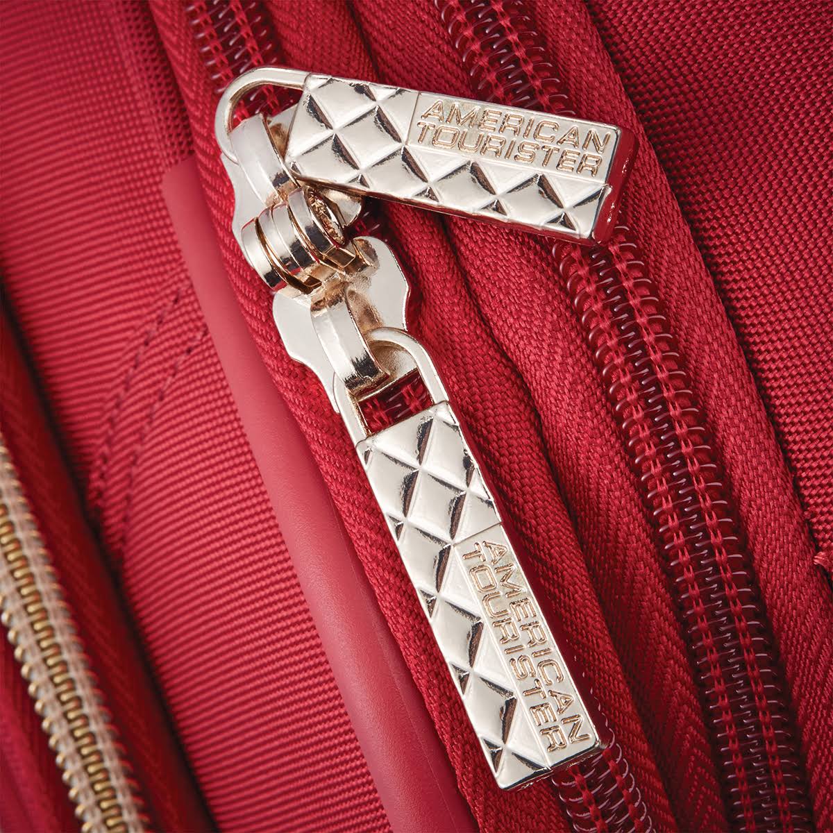Red 25 inch Spinner Luggage F6765