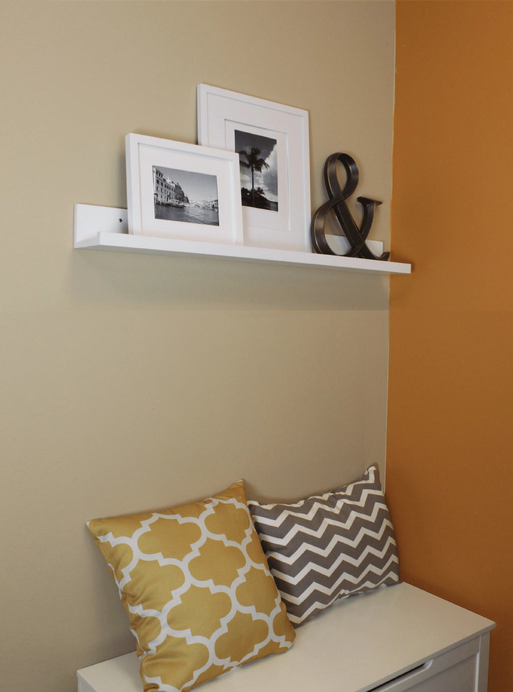 White 4.5" x 35.4" Floating Shelf A836