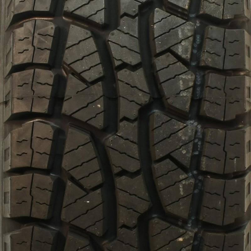 P265/70R17 Black Tire D732914